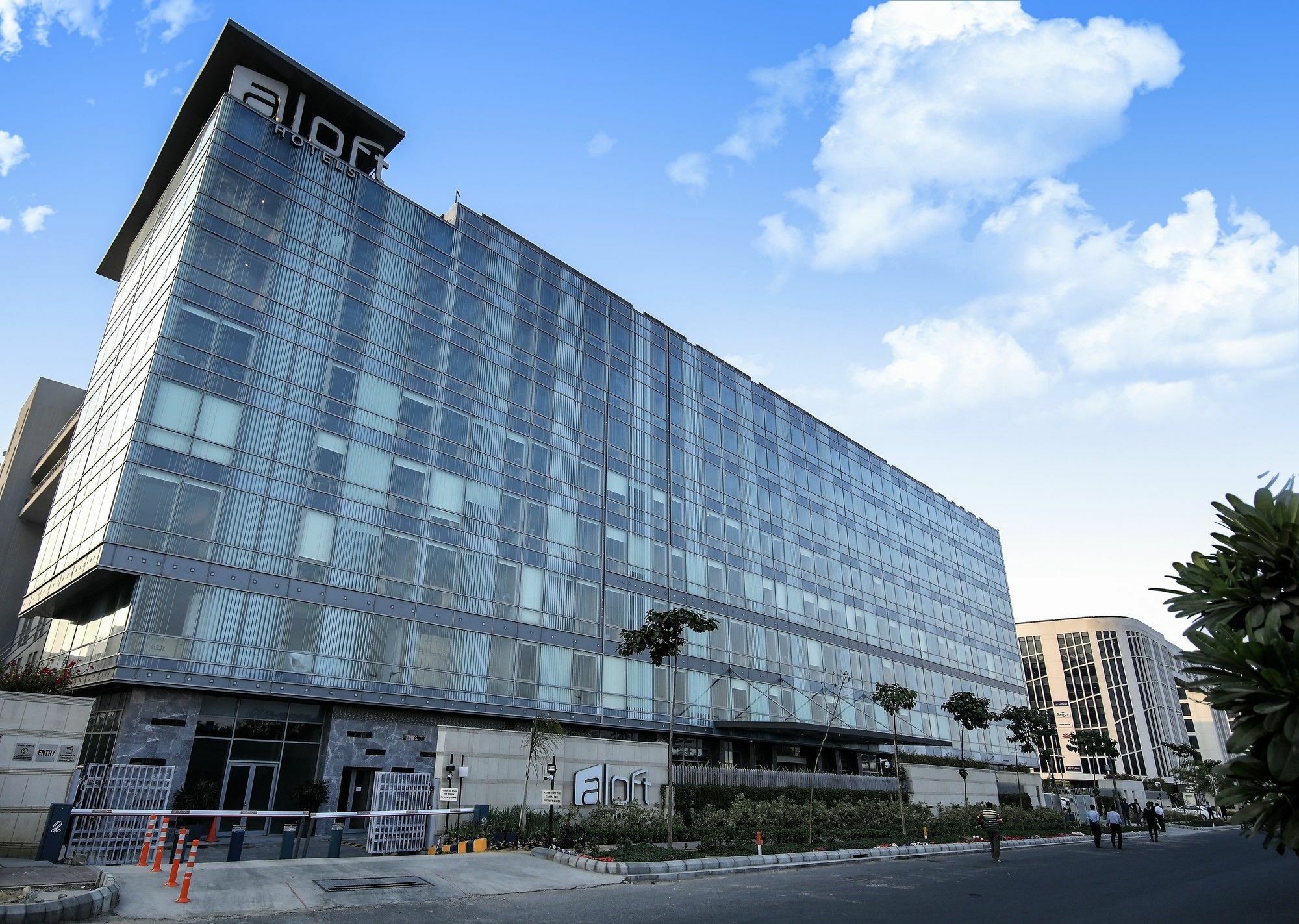 เอลอฟต์ นิวเดลี แอโรซิตี้ Hotel ภายนอก รูปภาพ Aloft Athens